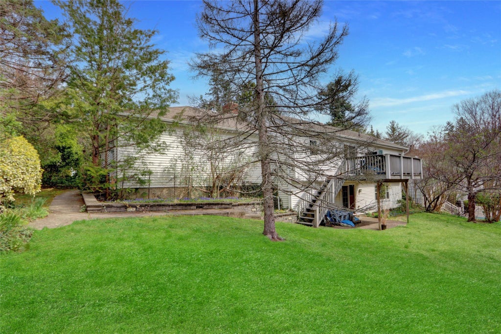 26 of 29 - 3 Sheridan Lane, Sea Cliff, NY