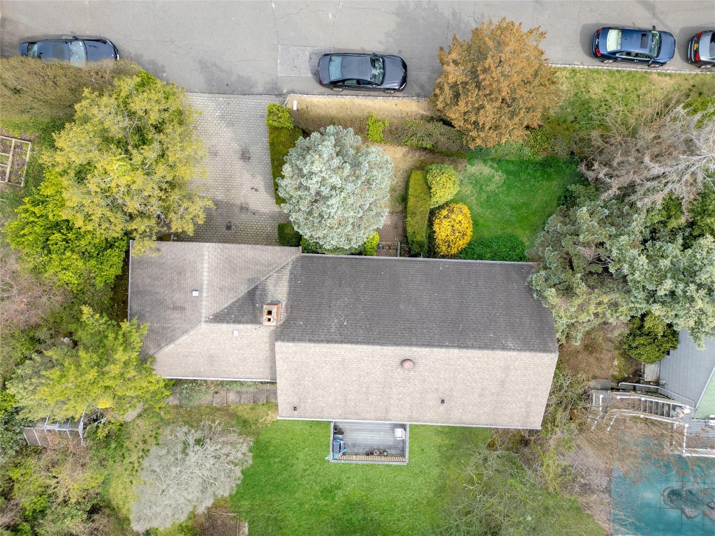 5 of 29 - 3 Sheridan Lane, Sea Cliff, NY