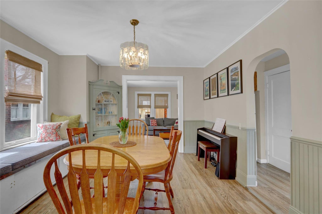 8 of 22 - 25 Gladiolus Avenue, Floral Park, NY