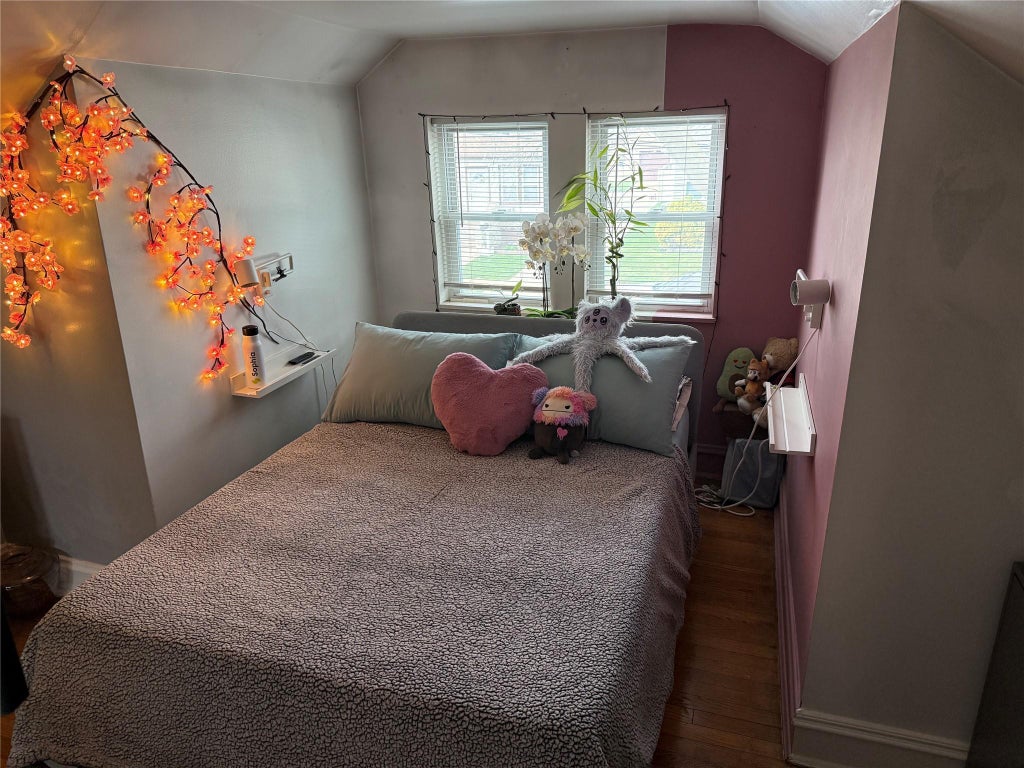 19 of 24 - 1905 Bryant Place, Baldwin, NY