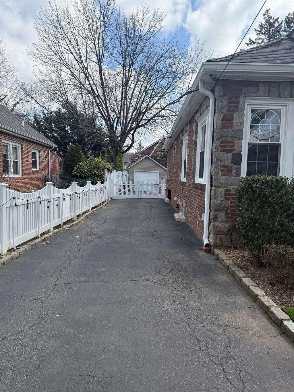 2 of 24 - 1905 Bryant Place, Baldwin, NY
