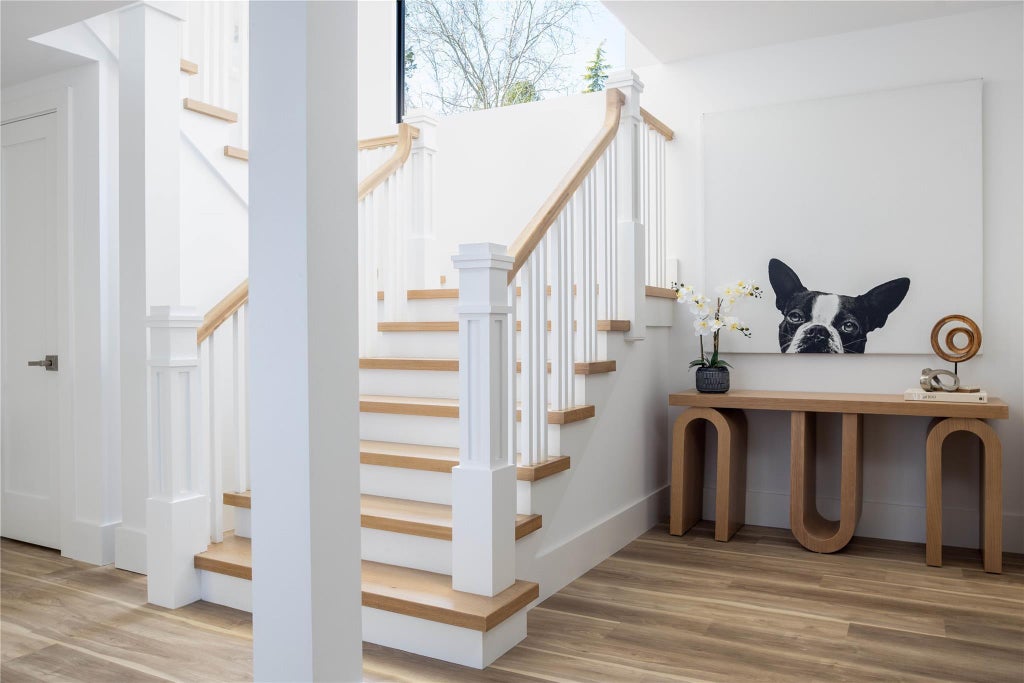 18 of 30 - 4 Dogwood Drive, East Hampton, NY