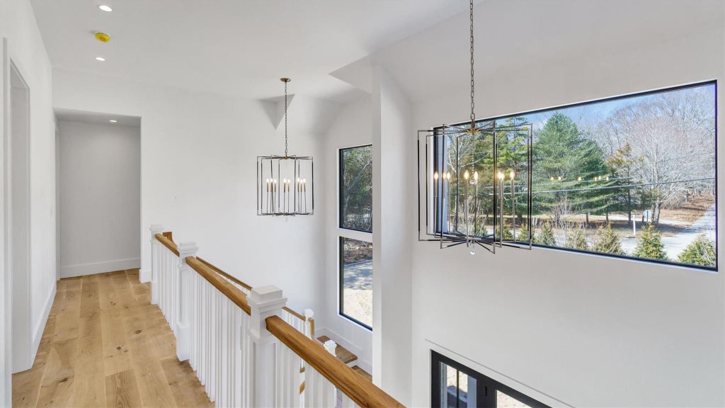 24 of 30 - 4 Dogwood Drive, East Hampton, NY