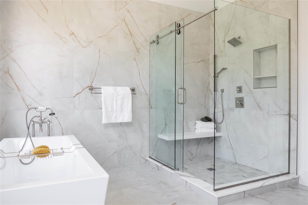 26 of 30 - 4 Dogwood Drive, East Hampton, NY