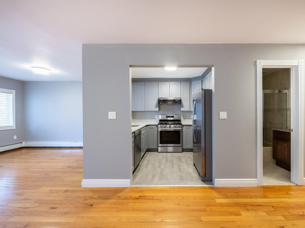 9 of 32 - 212-14 42 Avenue # 14b, Bayside, NY