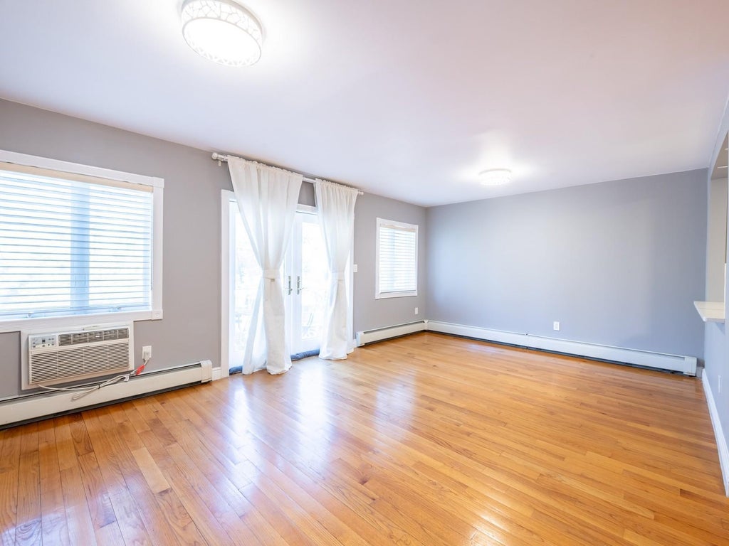 15 of 32 - 212-14 42 Avenue # 14b, Bayside, NY