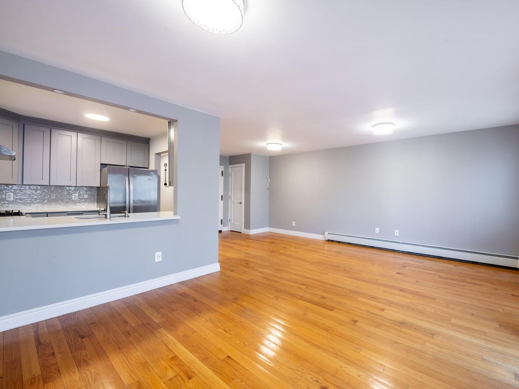 17 of 32 - 212-14 42 Avenue # 14b, Bayside, NY