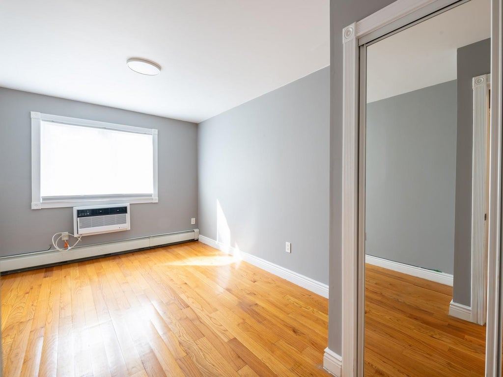 23 of 32 - 212-14 42 Avenue # 14b, Bayside, NY