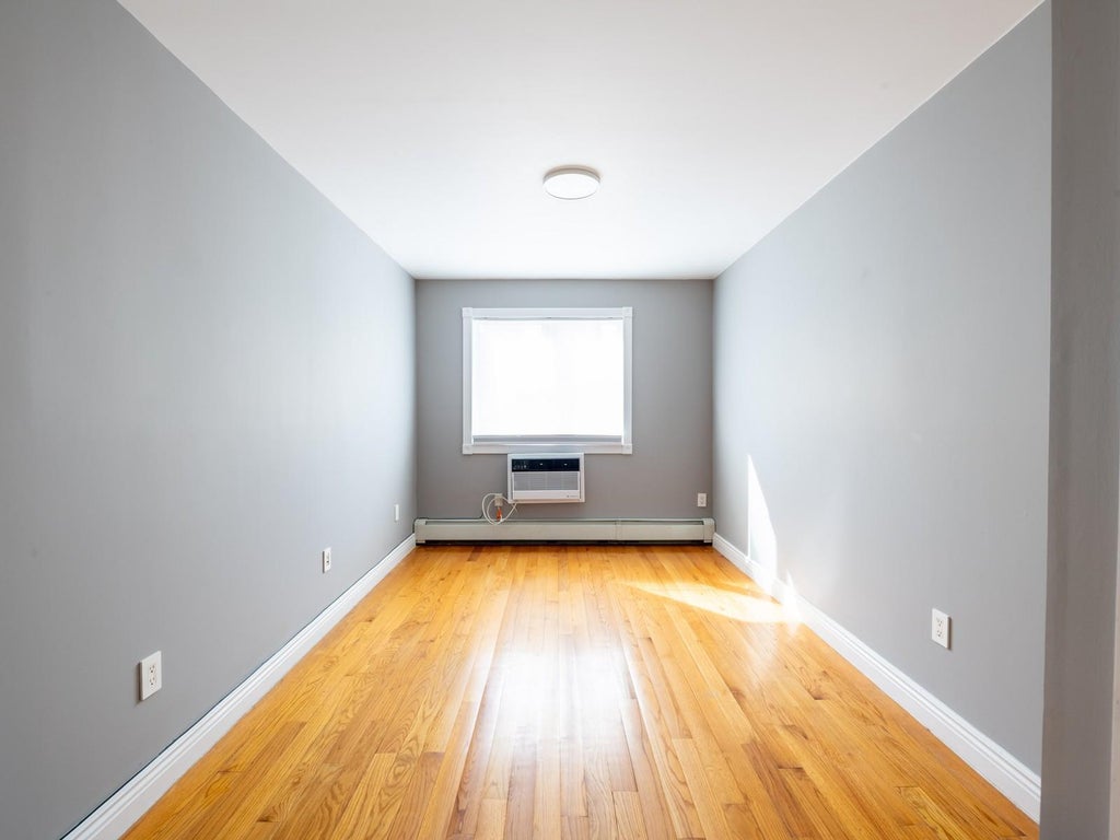 24 of 32 - 212-14 42 Avenue # 14b, Bayside, NY