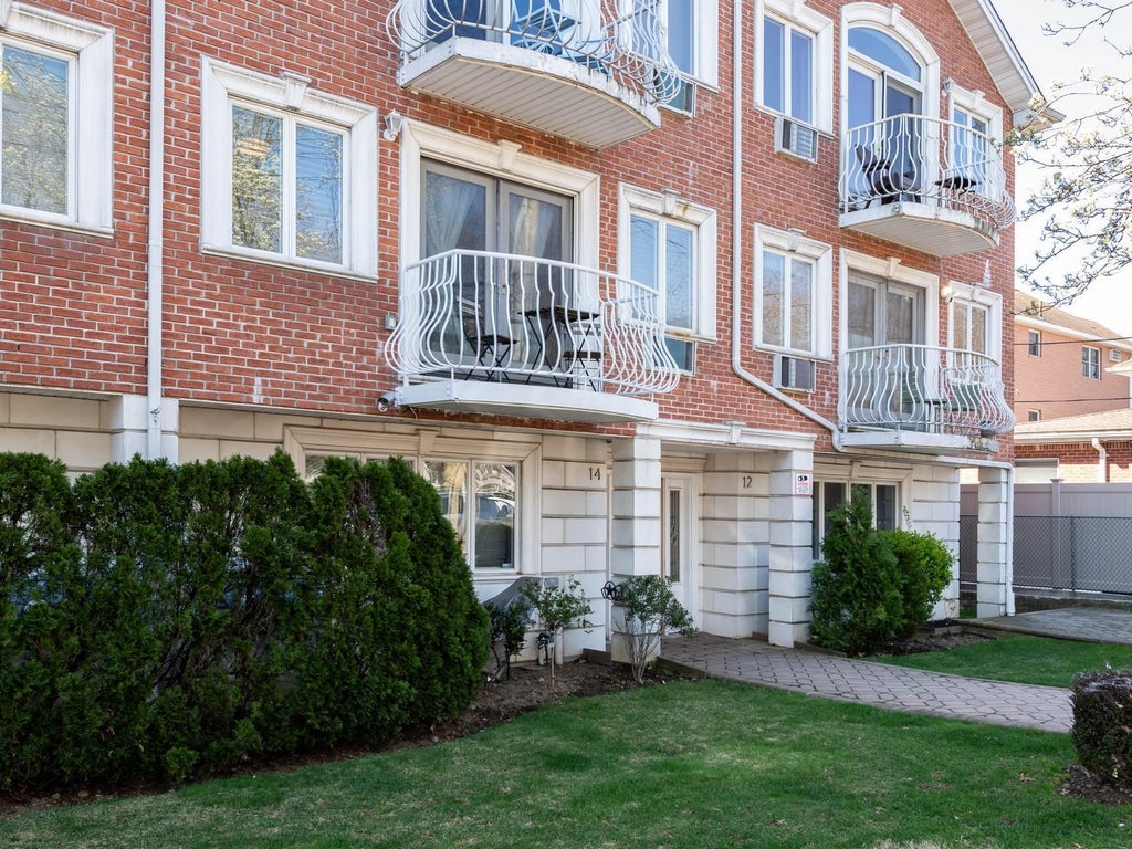 30 of 32 - 212-14 42 Avenue # 14b, Bayside, NY