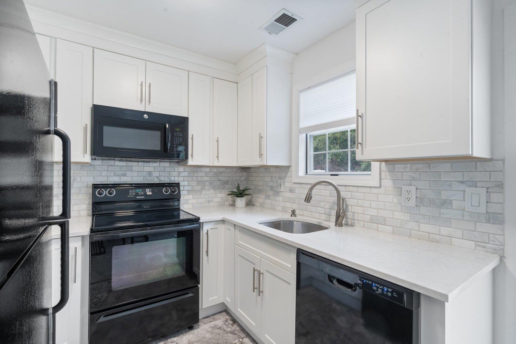 7 of 31 - 2 Smith Commons, Yaphank, NY