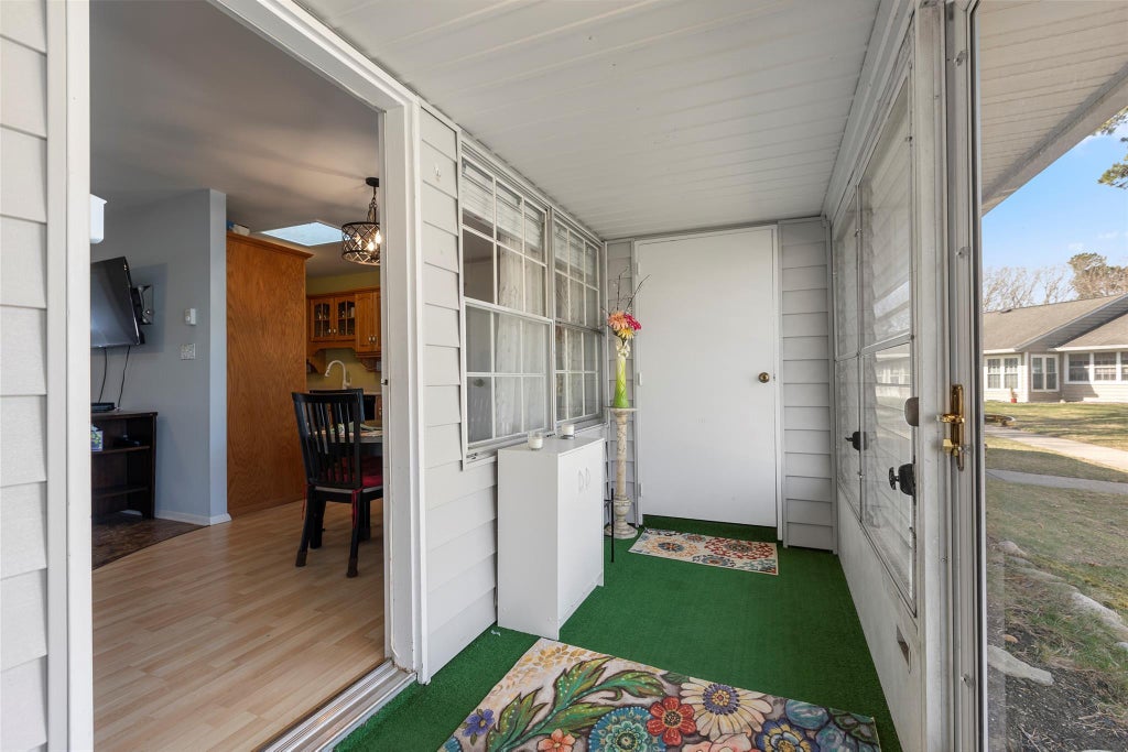 3 of 18 - 232 Blackpool Court #, Ridge, NY