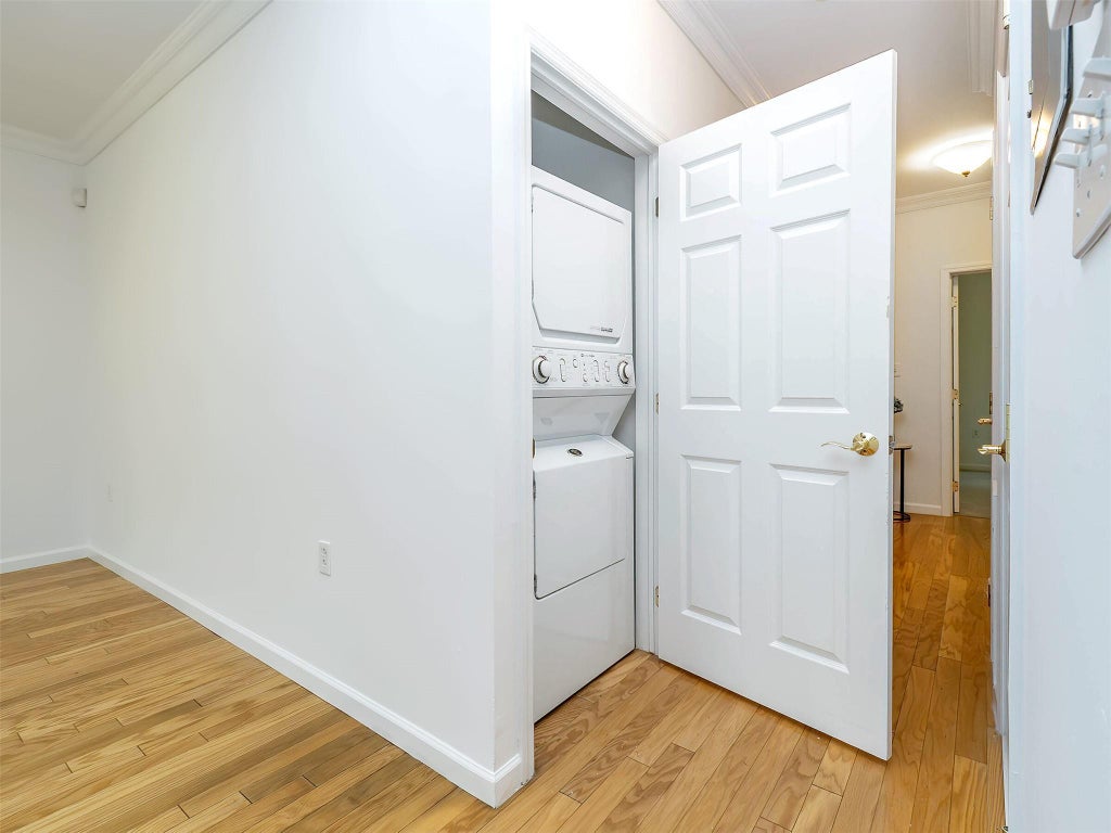 9 of 22 - 19 Miro Place, Port Washington, NY