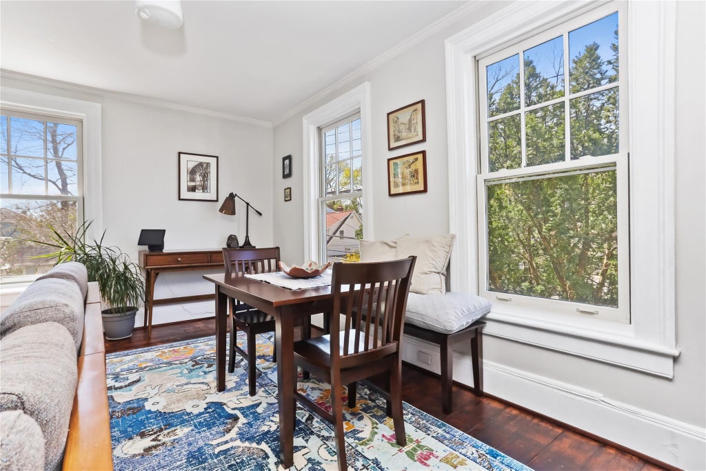 10 of 35 - 354 Bronxville Road, Bronxville, NY