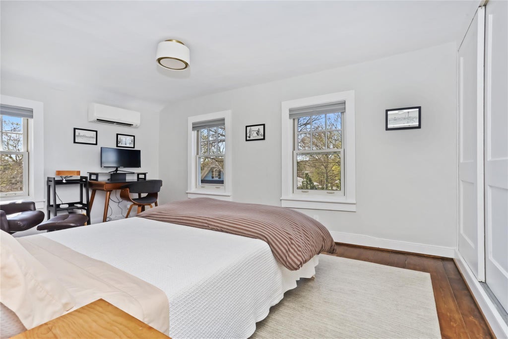 14 of 35 - 354 Bronxville Road, Bronxville, NY