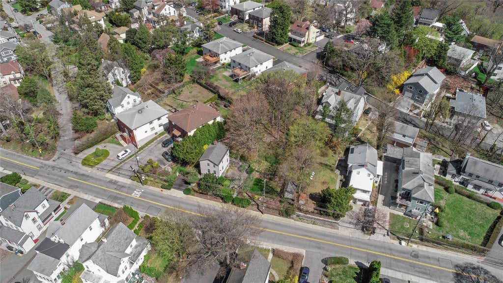 30 of 35 - 354 Bronxville Road, Bronxville, NY