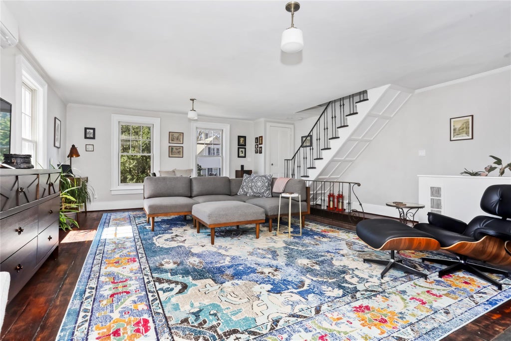 7 of 35 - 354 Bronxville Road, Bronxville, NY