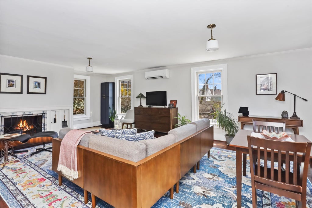 8 of 35 - 354 Bronxville Road, Bronxville, NY