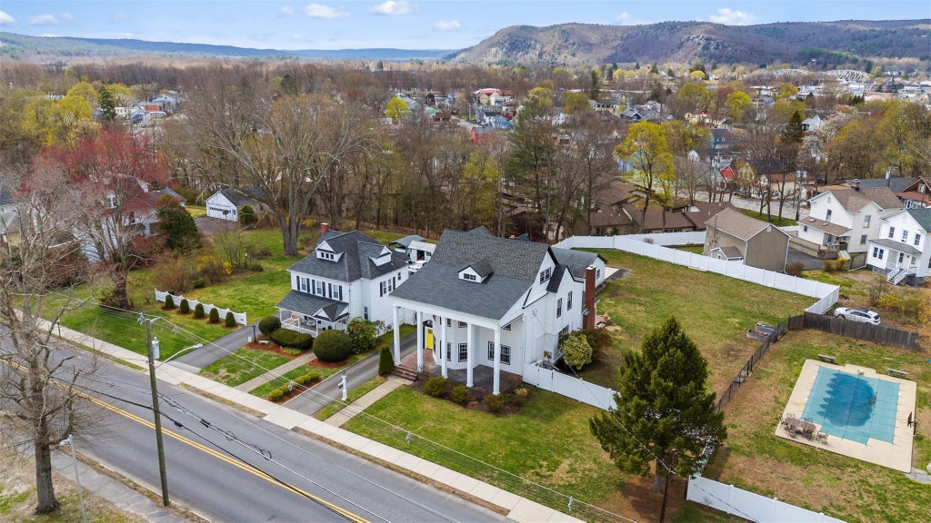 35 of 42 - 117 Main St., Port Jervis, NY