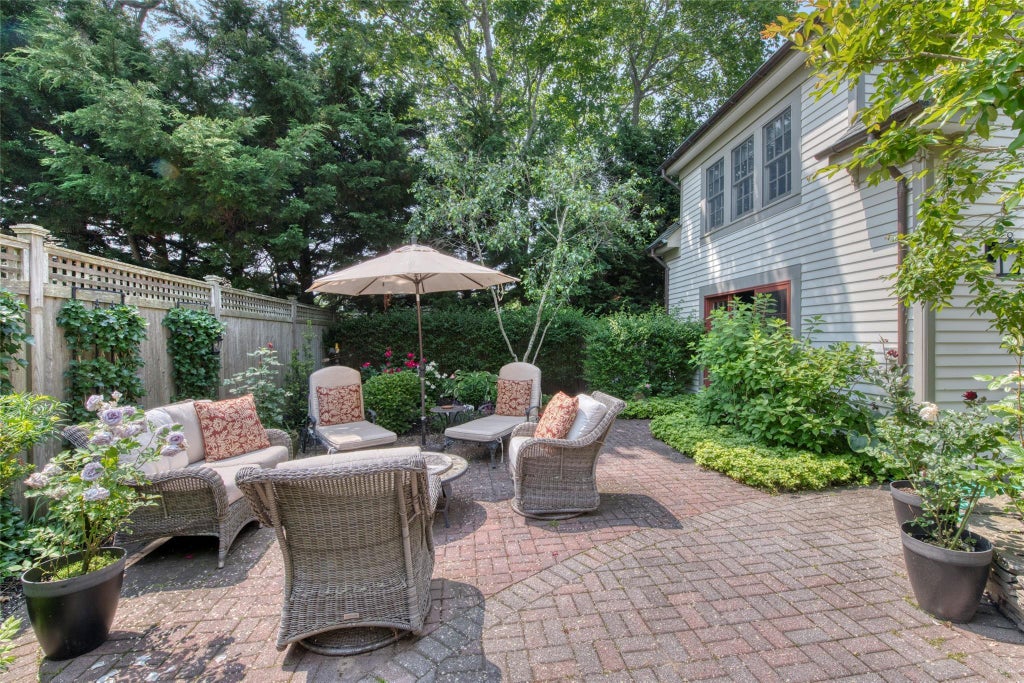 13 of 22 - 1740 Village Lane, Orient, NY