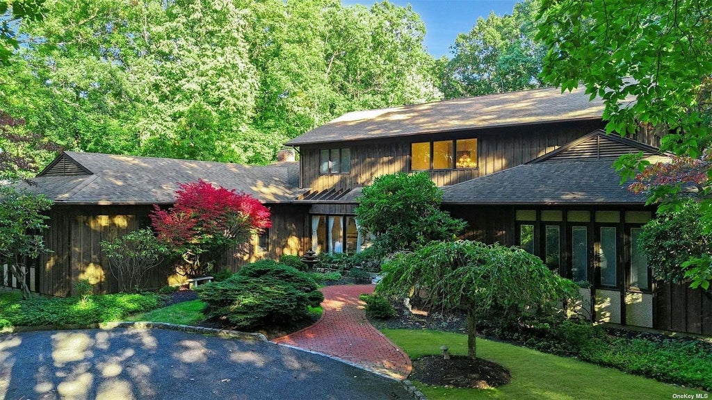 1 of 36 - 6 Cliffside Drive, Port Jefferson, NY