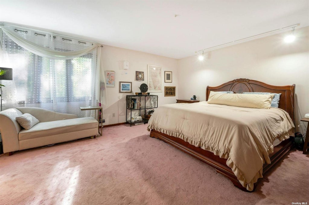 21 of 36 - 6 Cliffside Drive, Port Jefferson, NY