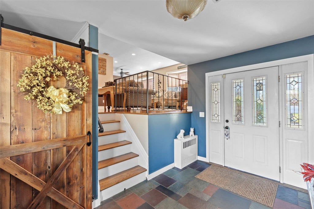 2 of 36 - 10 Holly Drive, East Northport, NY