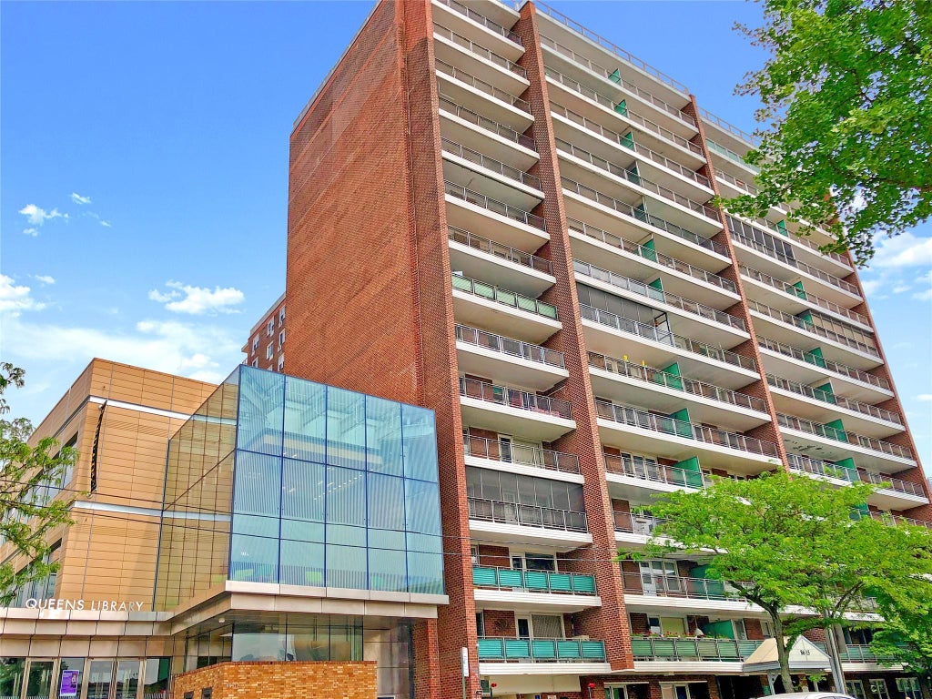 86-15 Broadway # 4d, Elmhurst