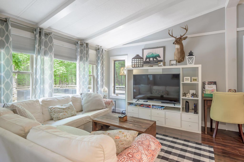 3 of 33 - 328 John Joy Road, Woodstock, NY