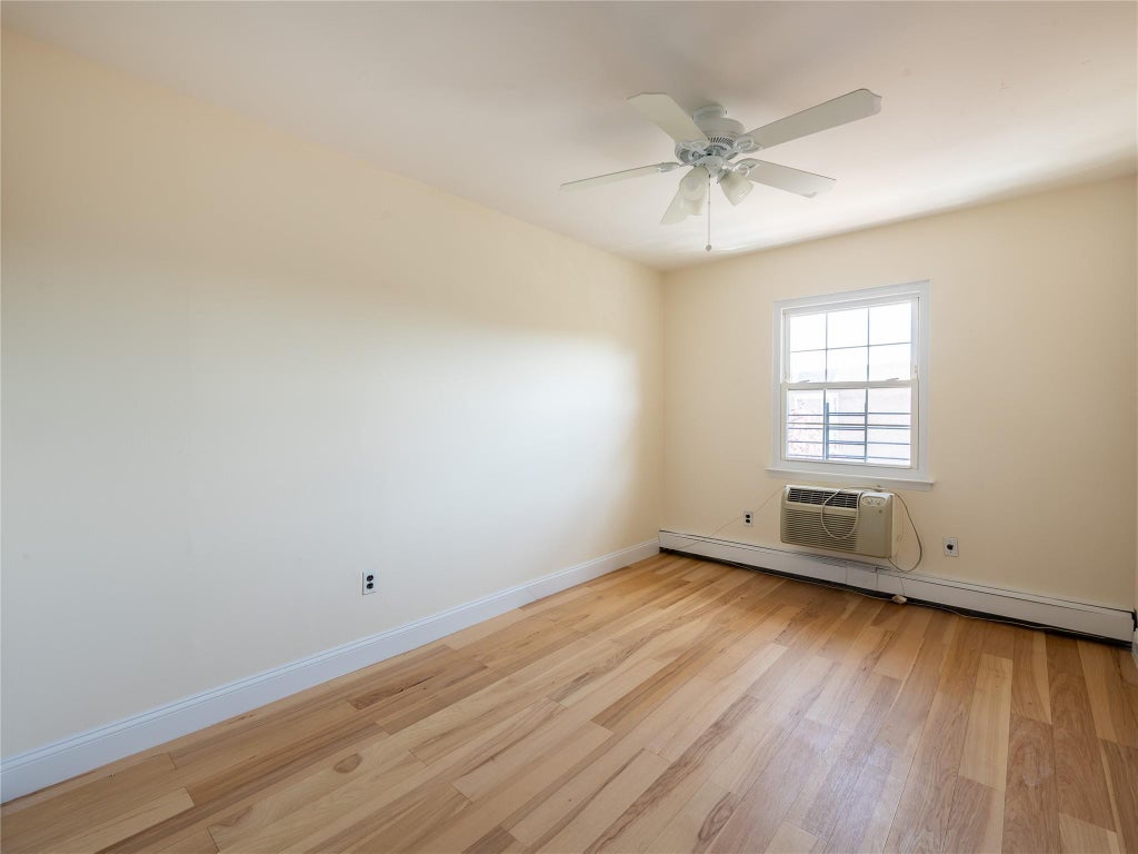 12 of 30 - 1328 Robin Lane # 67u, Bayside, NY