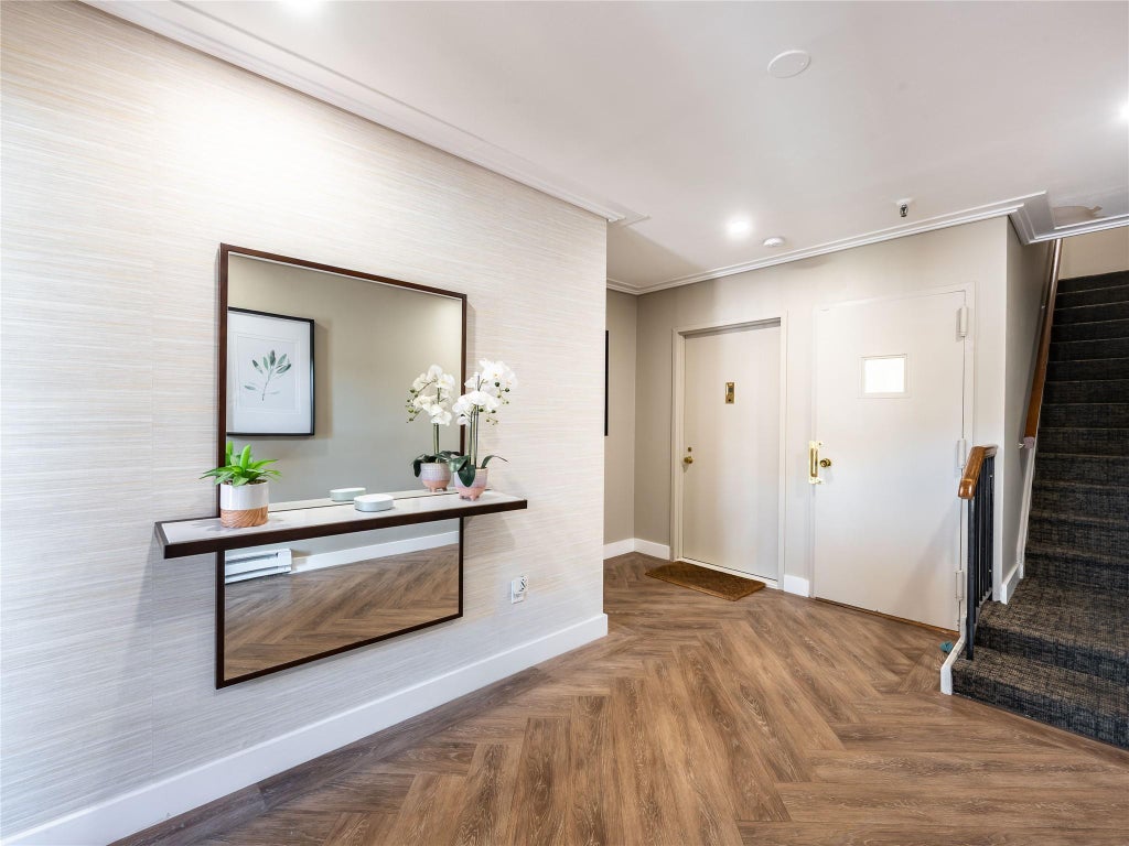 3 of 30 - 1328 Robin Lane # 67u, Bayside, NY