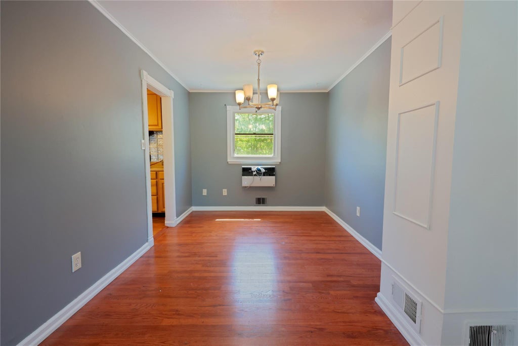 4 of 22 - 27 Campo Avenue, Selden, NY