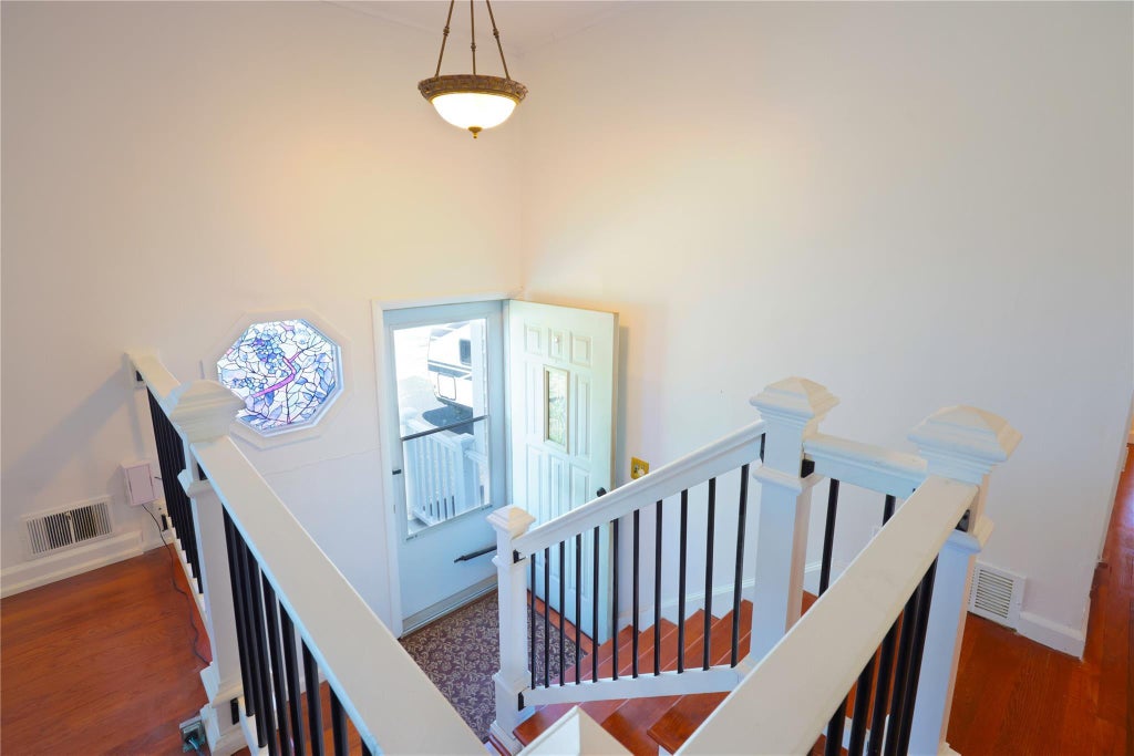 6 of 22 - 27 Campo Avenue, Selden, NY