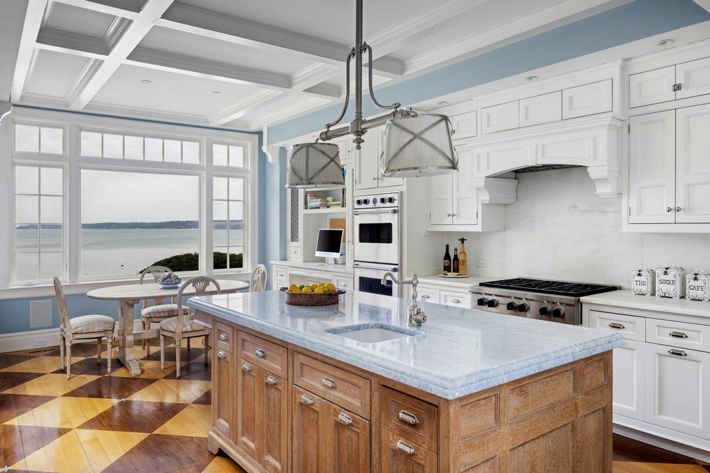 9 of 28 - 1420 Ridge Road, Laurel Hollow, NY