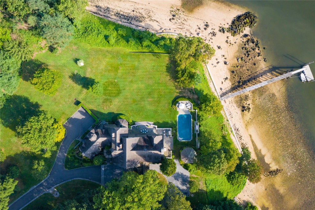 24 of 28 - 1420 Ridge Road, Laurel Hollow, NY