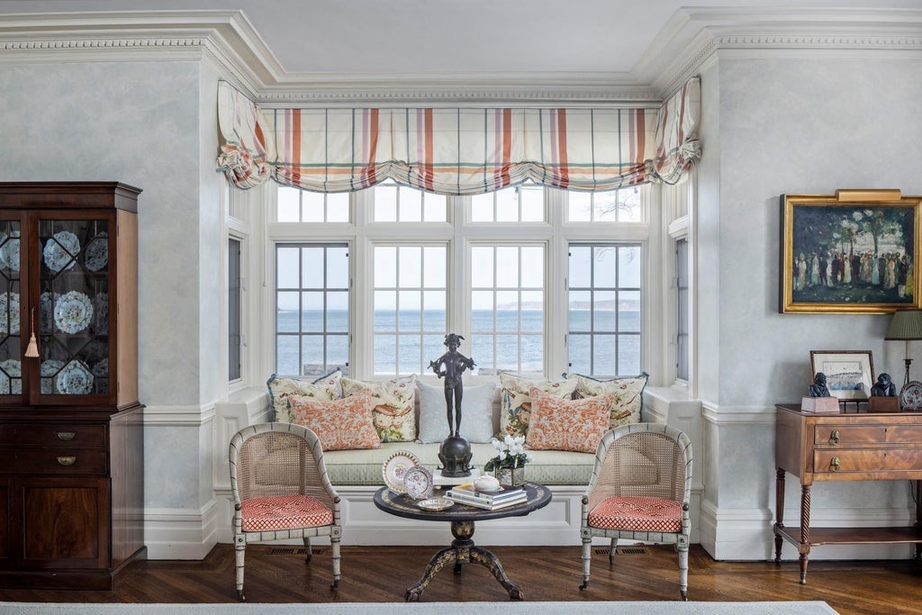 7 of 28 - 1420 Ridge Road, Laurel Hollow, NY