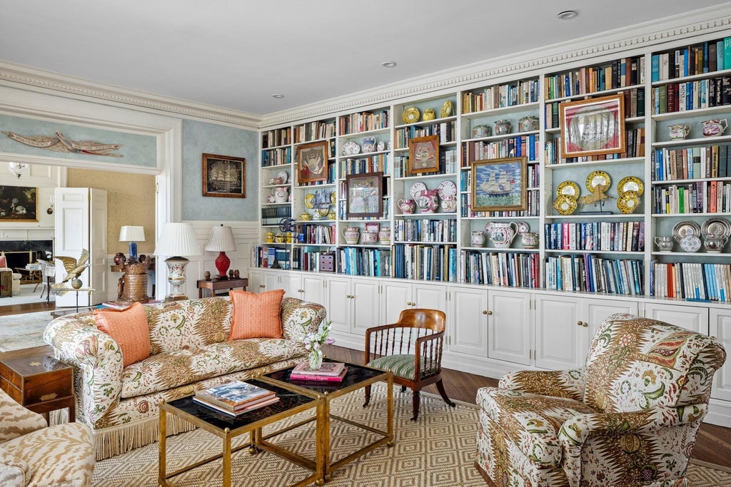 8 of 28 - 1420 Ridge Road, Laurel Hollow, NY