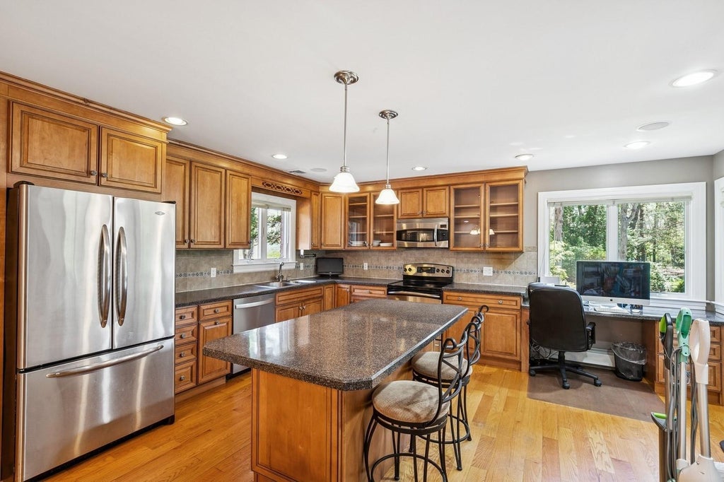 2 of 12 - 1926 Midlane Road, Muttontown, NY