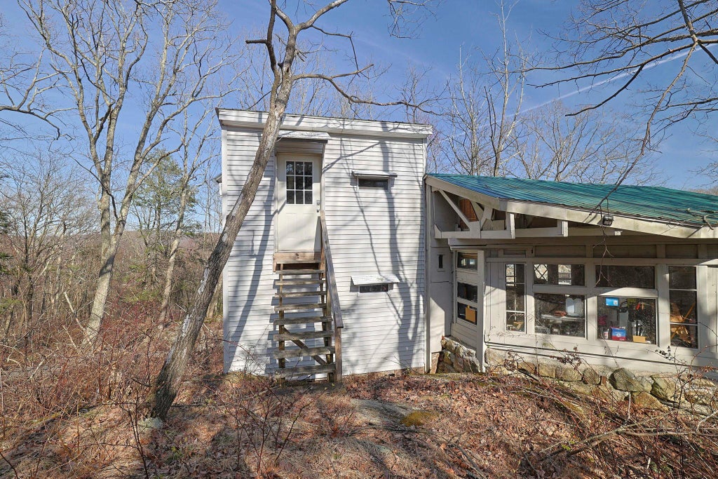 36 of 41 - 63 Hortontown Hill Road, Hopewell Junction, NY