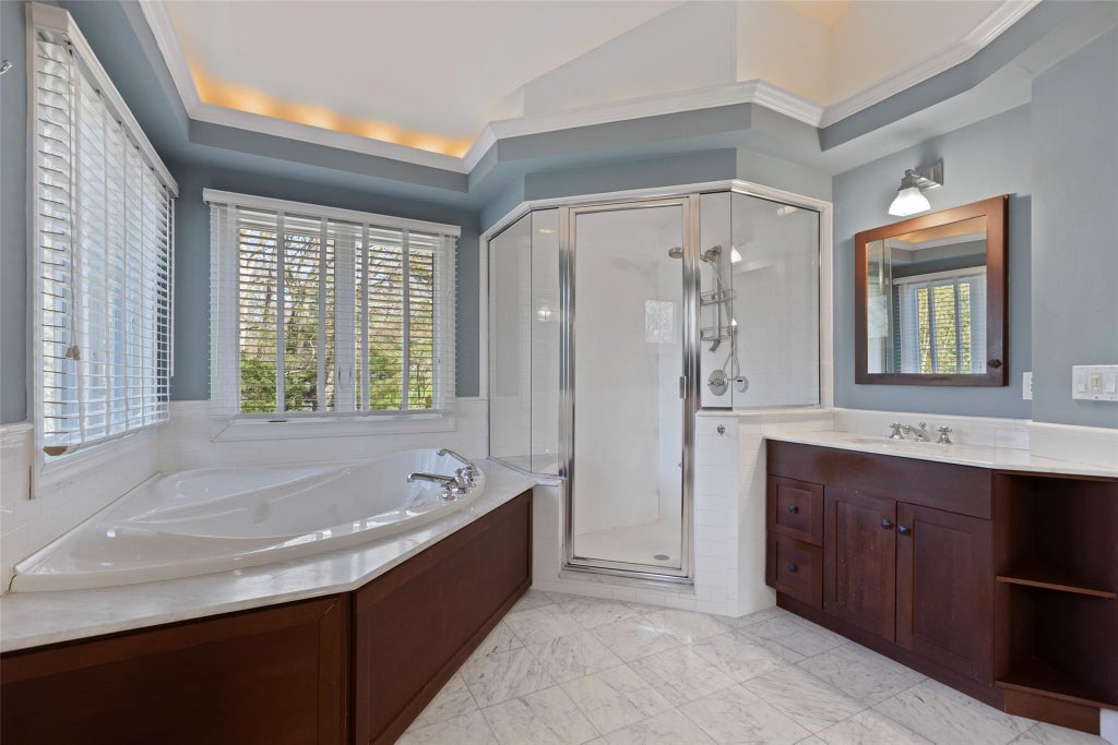 20 of 37 - 7 Locust Avenue, Setauket, NY