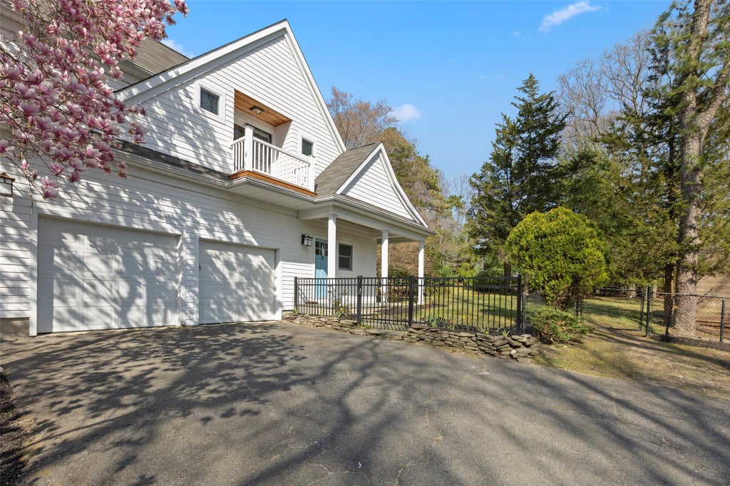 2 of 37 - 7 Locust Avenue, Setauket, NY