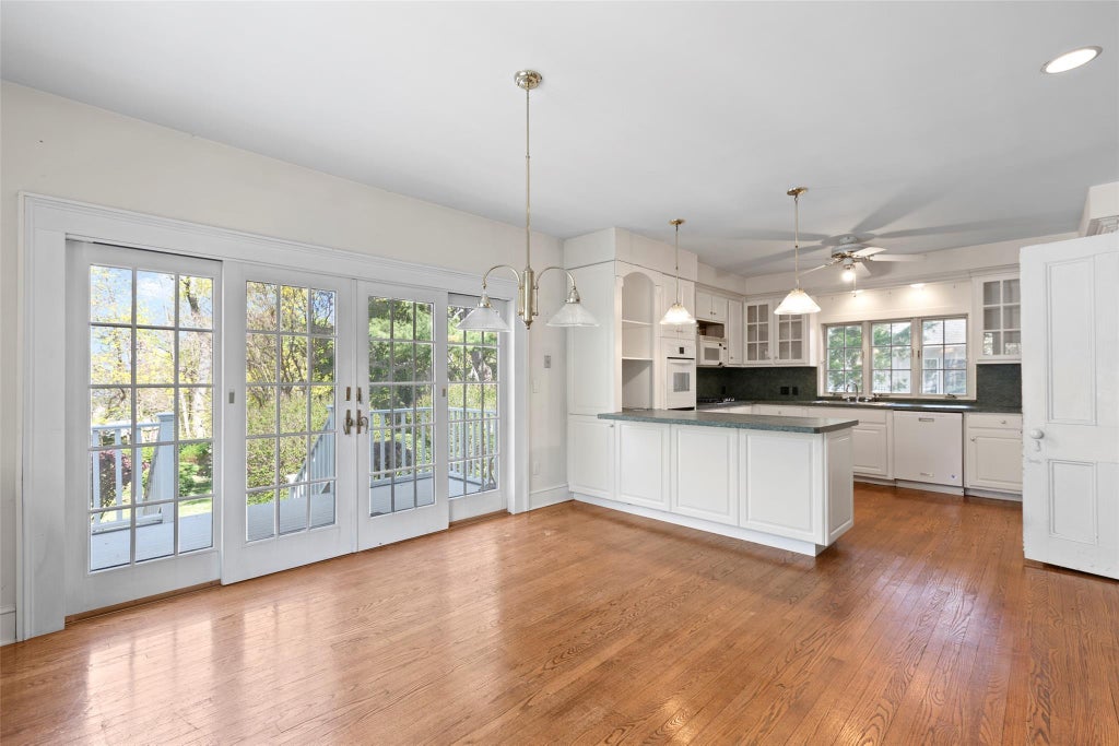16 of 29 - 197 Christian Avenue, Stony Brook, NY