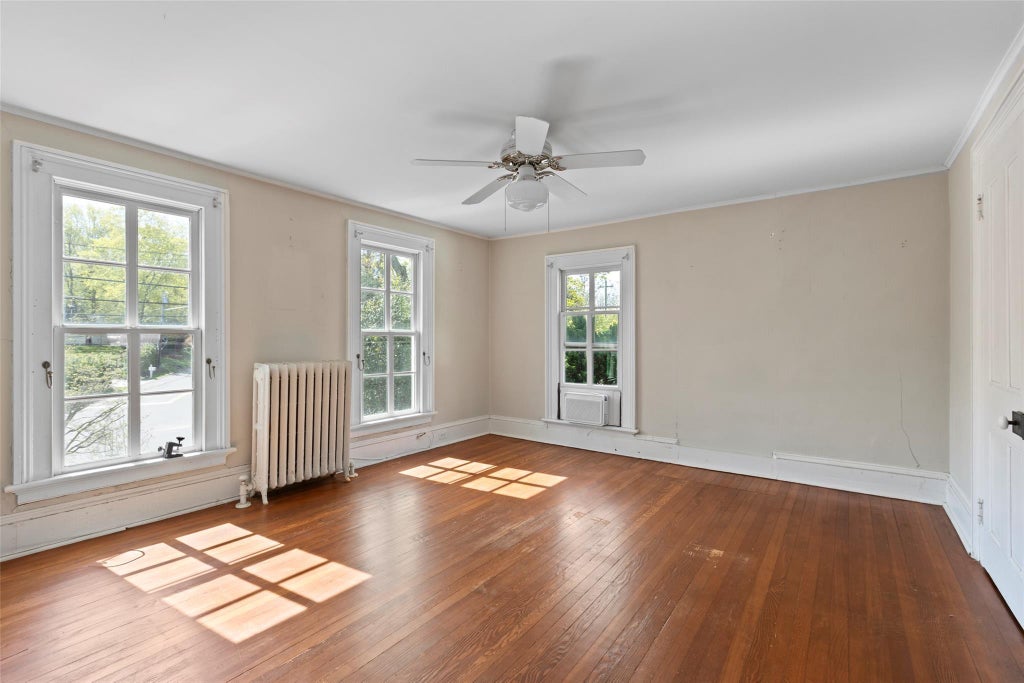23 of 29 - 197 Christian Avenue, Stony Brook, NY