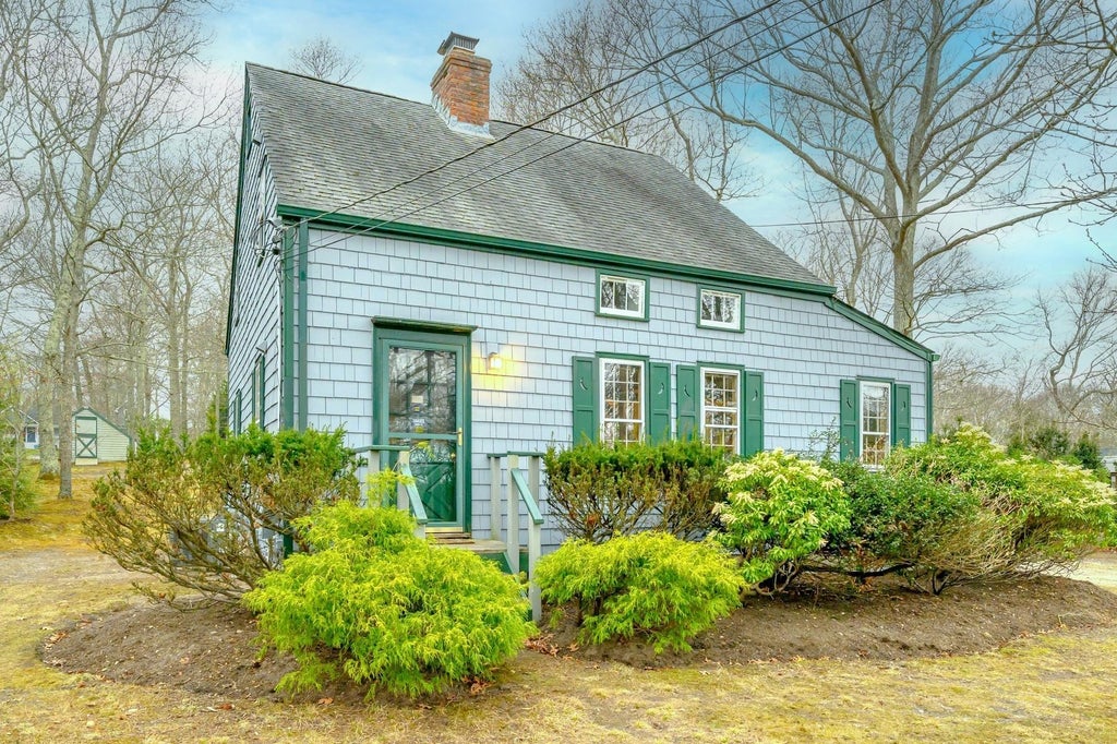 1 of 32 - 5050 Pequash Avenue, Cutchogue, NY