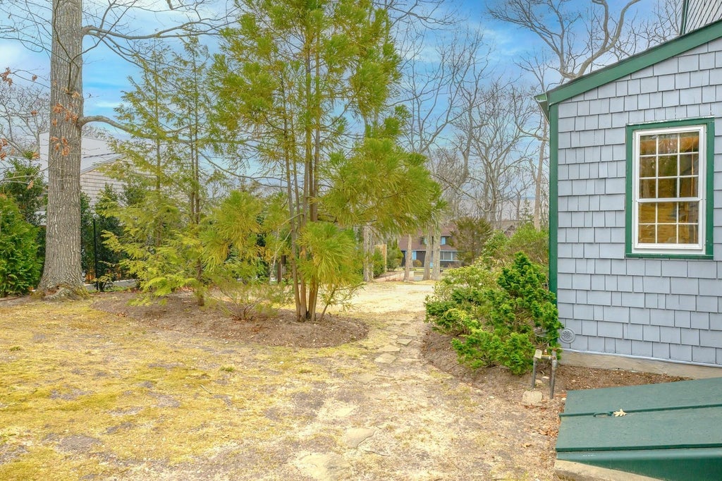 22 of 32 - 5050 Pequash Avenue, Cutchogue, NY