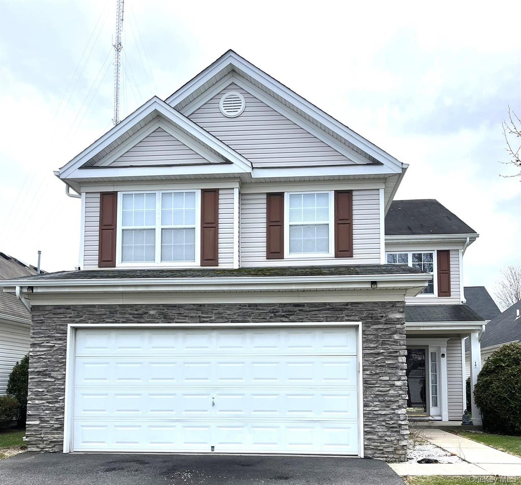 12 Sophia Drive, Middle Island