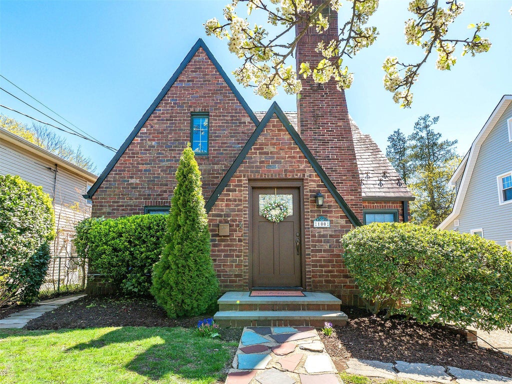 1 of 24 - 100 Highland Avenue, Port Washington, NY