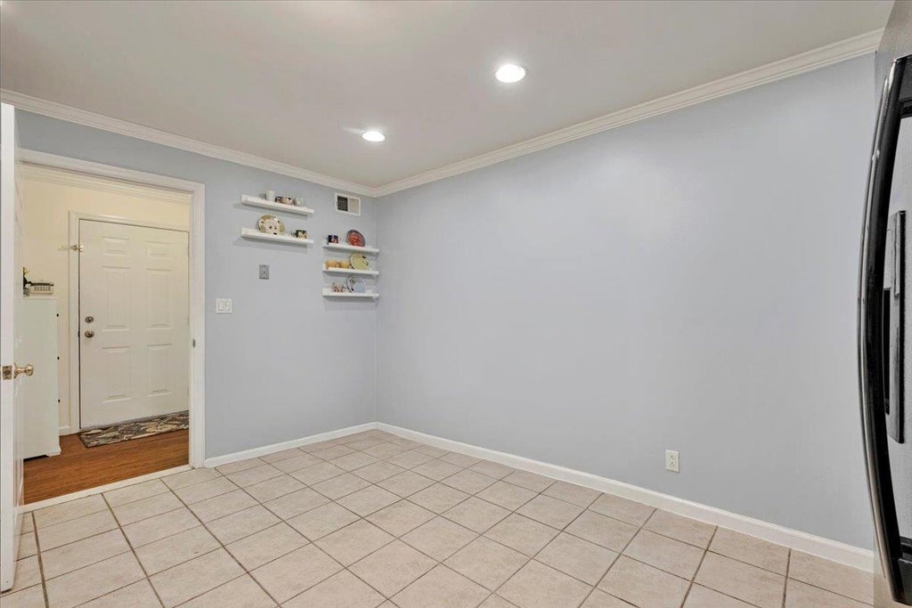 14 of 24 - 119 Montgomery Avenue # B, Scarsdale, NY