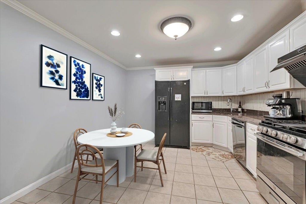 15 of 24 - 119 Montgomery Avenue # B, Scarsdale, NY