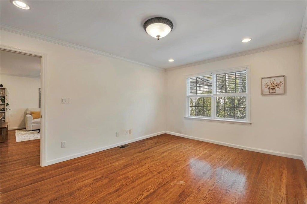 8 of 24 - 119 Montgomery Avenue # B, Scarsdale, NY